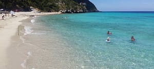 Tsoukalades Beach Lefkada: La Spiaggia Più Vicina a Villa Melivaro